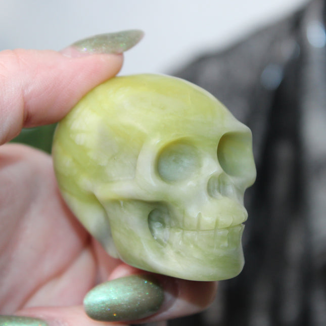 Lemon Jade Skull – Crystal Carving for Confidence, Luck & Creativity, Hand-Carved Yellow Stone, Spiritual Decor - EC Plugs