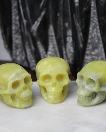 Lemon Jade Skull – Crystal Carving for Confidence, Luck & Creativity, Hand-Carved Yellow Stone, Spiritual Decor - EC Plugs
