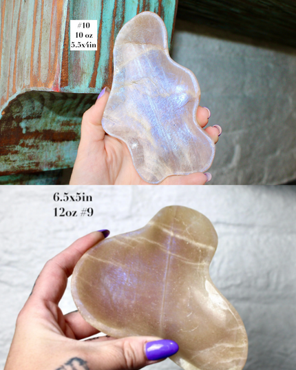 Moonstone Bowl Blue Flash – Hand‑Carved Polished Stone Dish with Flashing Blue Highlights, Decorative Display or Trinket Bowl