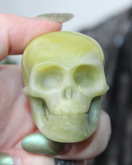 Lemon Jade Skull – Crystal Carving for Confidence, Luck & Creativity, Hand-Carved Yellow Stone, Spiritual Decor - EC Plugs