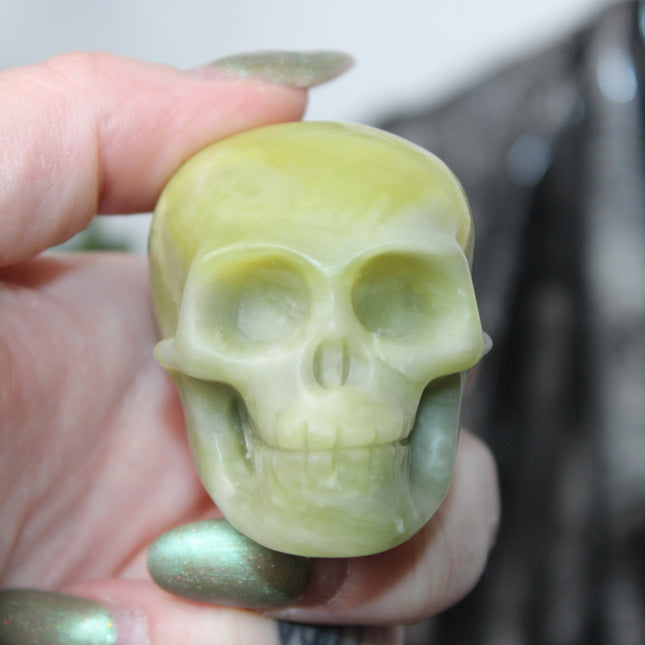 Lemon Jade Skull – Crystal Carving for Confidence, Luck & Creativity, Hand-Carved Yellow Stone, Spiritual Decor - EC Plugs