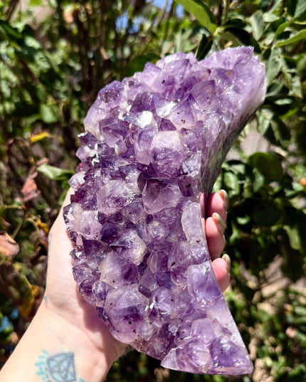 Amethyst Moon with Stand – Natural Geode Druzy Crystal Decor for Healing, Meditation & Moon Lovers - EC Plugs