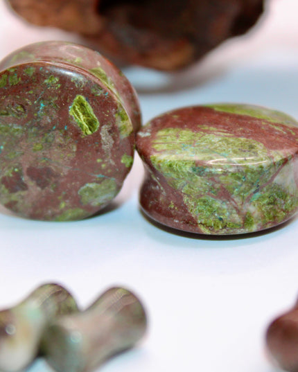 Dragons blood double flared plugs