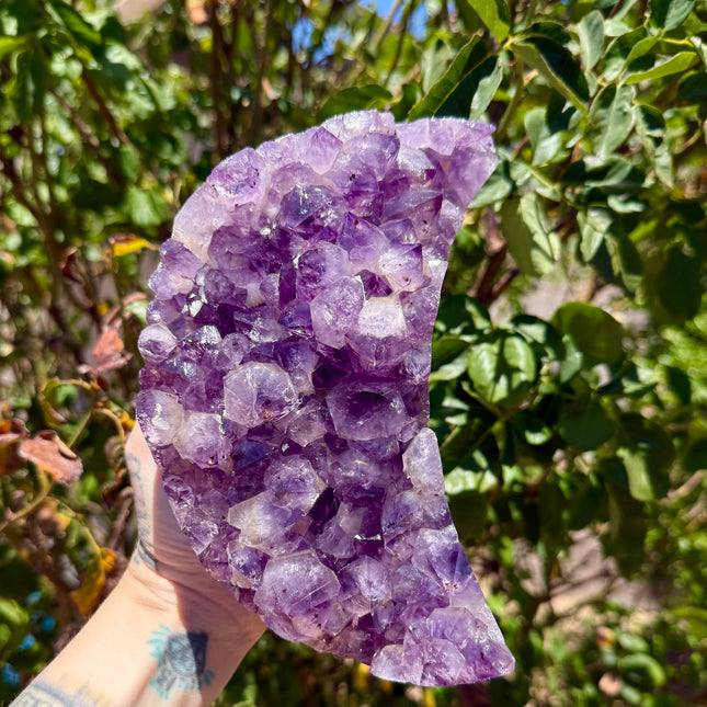 Amethyst Moon with Stand – Natural Geode Druzy Crystal Decor for Healing, Meditation & Moon Lovers - EC Plugs