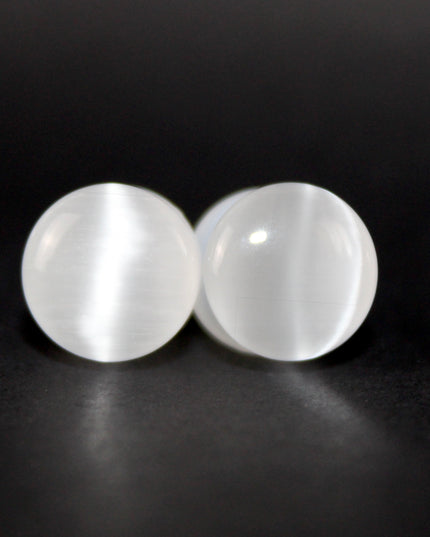 White Cat Eye Single Flare Plugs - Pair of Glass Gauges 3mm-16mm