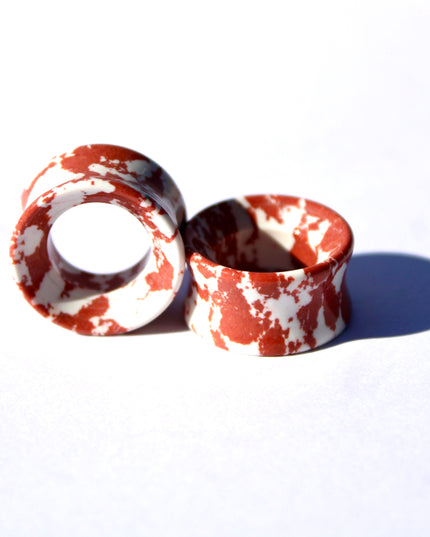 Red Splatter Halloween Tunnel Plugs – Spooky Red and White Stone Gauges