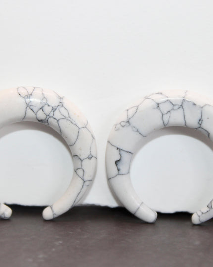 Howlite Ear Pinchers PAIR– Polished Stone Gauges White Marble Look - EC Plugs