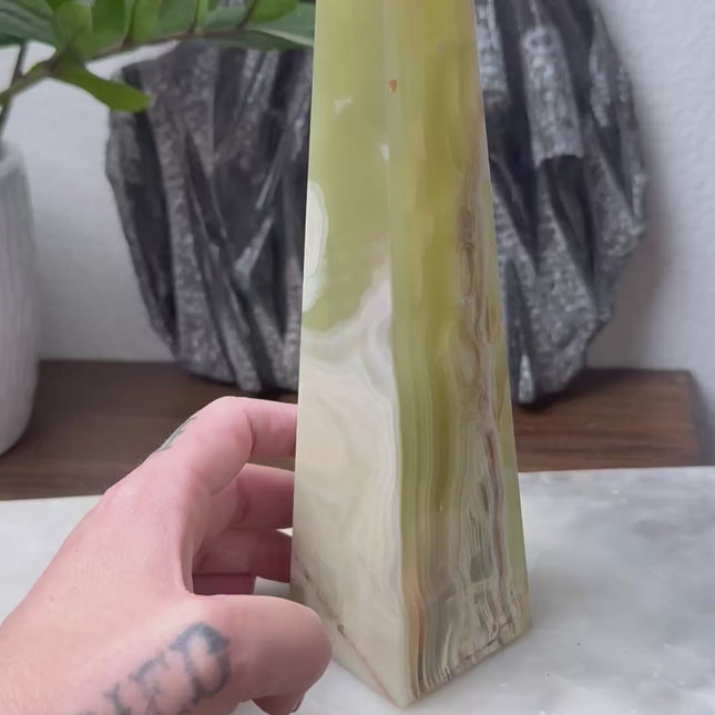 This Green Onyx Tower not only makes a stunning visual impact, but also brings harmonizing energy to any space. Whether used in meditation, intention-setting, or simply admired for its beauty, it’s a powerful companion for personal growth and mindful living.