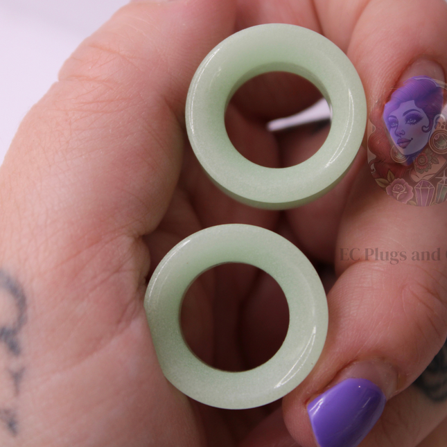 Green Glow In The Dark Tunnel Plugs - Opalite Green Glass Double Flare Eyelet Gauge 6mm-25mm