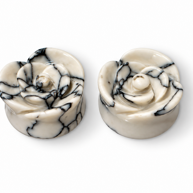 Black and White Floral Style for Gauged Ears