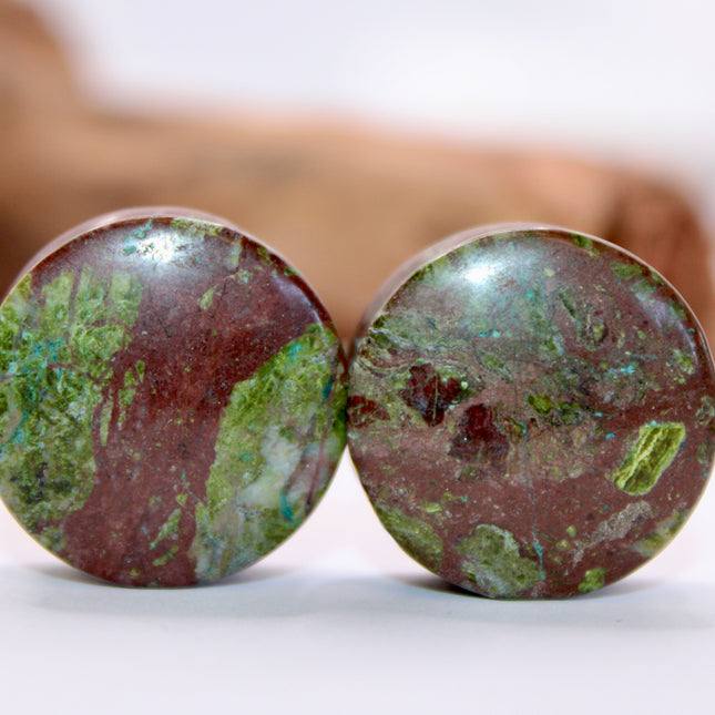 Dragons blood double flared plugs