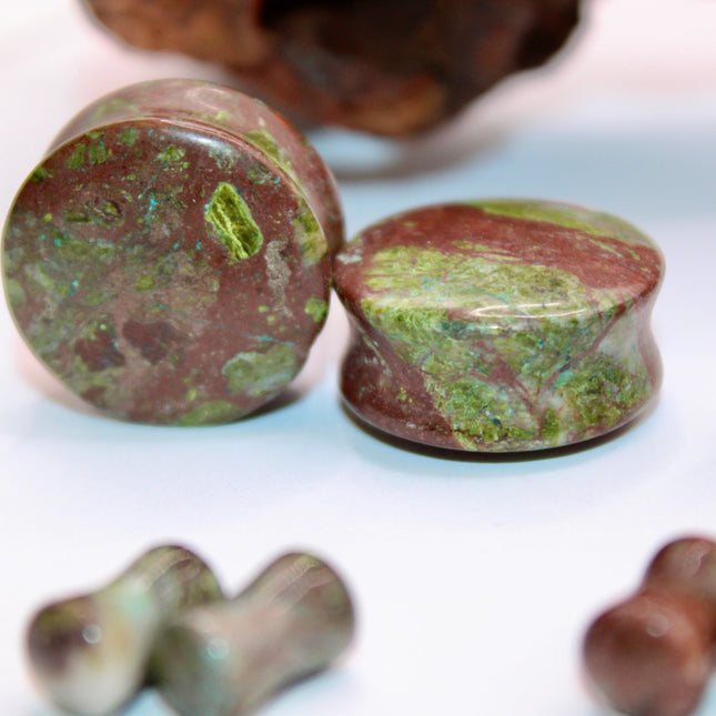 Dragons blood double flared plugs