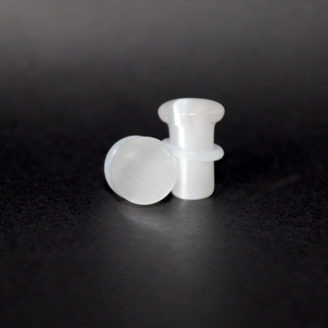 White Cat Eye Single Flare Plugs - Pair of Glass Gauges 3mm-16mm