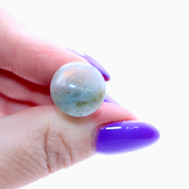 Each pair of these genuine labradorite plugs features unique rainbow flashes and a smooth, comfortable fit