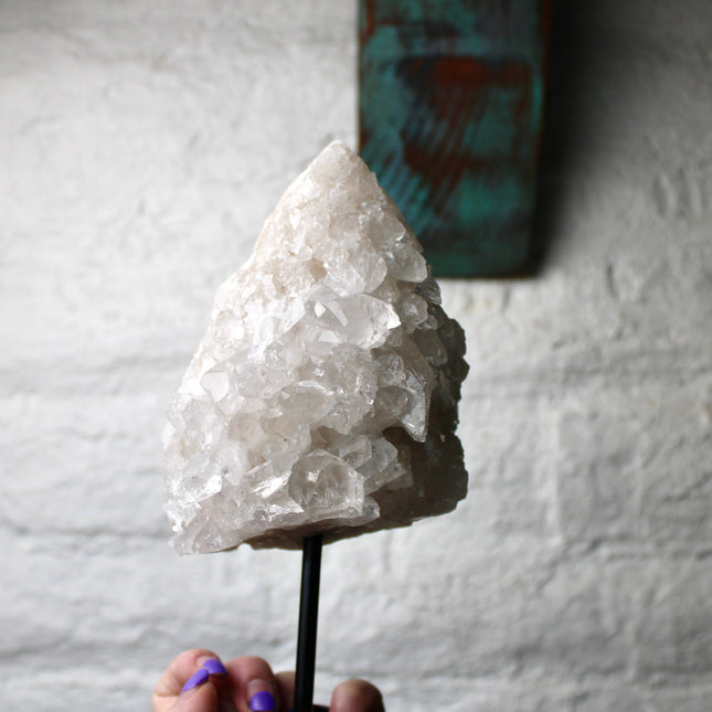 XL Raw Quartz Specimen on Black Metal Display Stand – 3.12 lb Natural Clear Quartz Cluster, Large Decorative Stone Display Piece for Home or Office