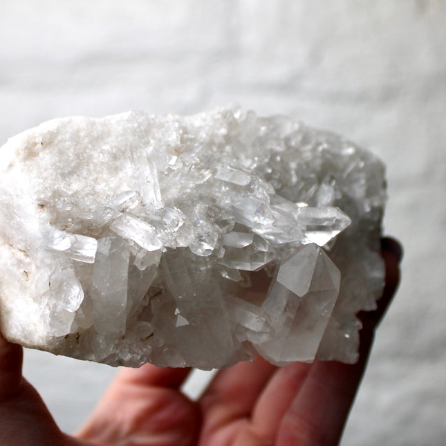 Raw Quartz Specimen – Natural Clear Quartz Cluster Display