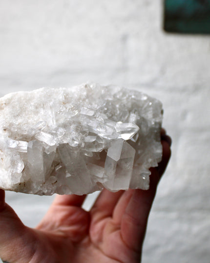 Raw Quartz Specimen – Natural Clear Quartz Cluster Display