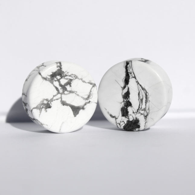 Howlite Stone Double Flare Plugs – Natural White & Gray Veined Gauges (Pair)