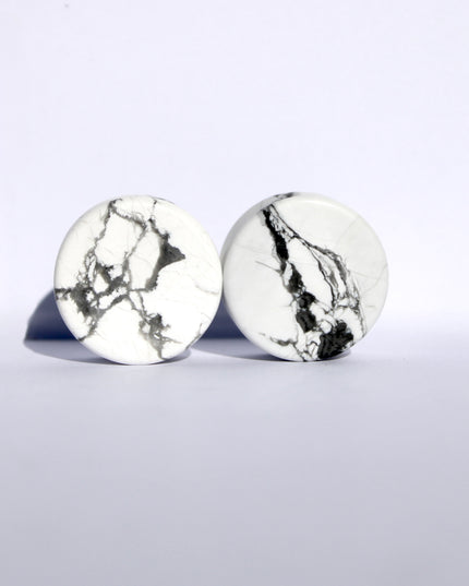 Howlite Stone Double Flare Plugs – Natural White & Gray Veined Gauges (Pair)