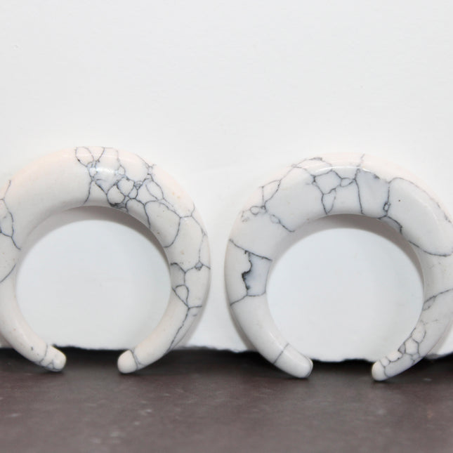 Howlite Ear Pinchers PAIR– Polished Stone Gauges White Marble Look - EC Plugs