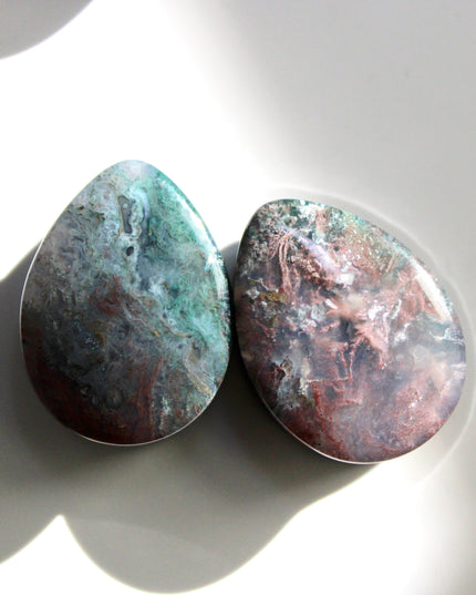 Red Moss Agate Convex Teardrop Plugs