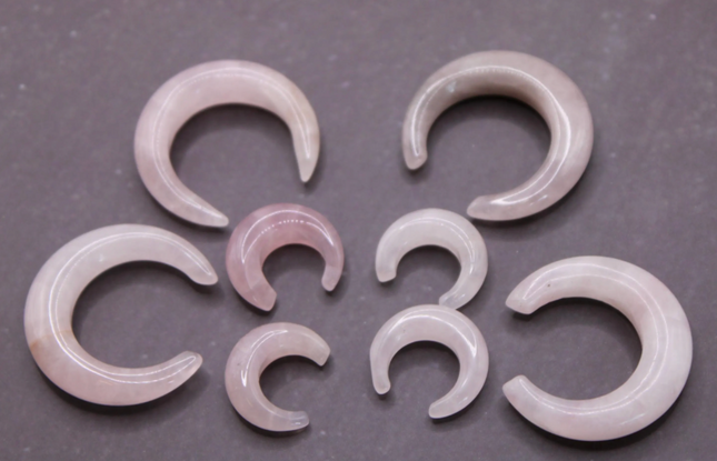 Polished Rose Quartz Pinchers – Gauges Pink - EC Plugs