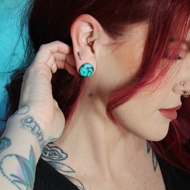 Turquoise Howlite Plugs - Gauges - EC Plugs